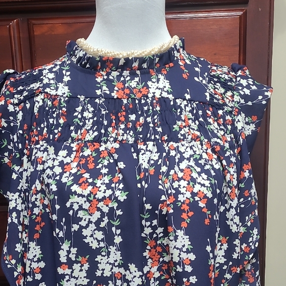 Navy Floral Ruffle Blouse - Picture 4 of 6